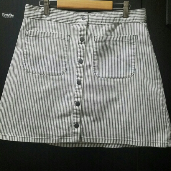 Urban Outfitters [Kimchi Blue] Striped Mini Skirt