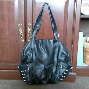 Black with shoulder straps hype handbag