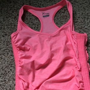 Fitted workout top