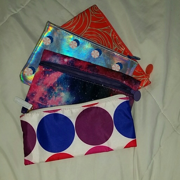 $10 for all 4 multipurpose pouches! - Picture 1 of 4