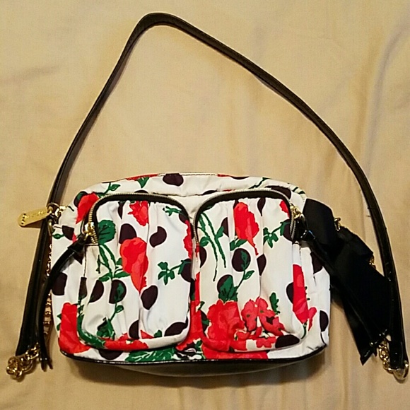 Betsey johnson purse
