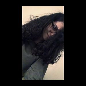 Meet your Posher, Isabel