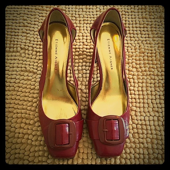 Etienne Aigner pumps