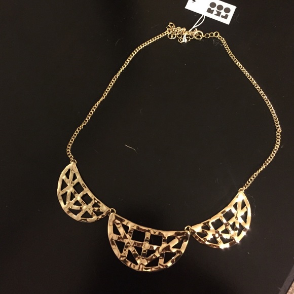 Necklace NEW