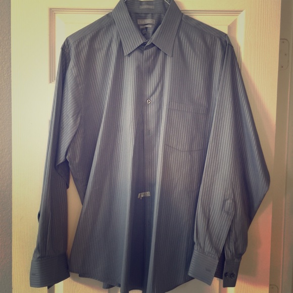 Men's Van Heusen dress shirt