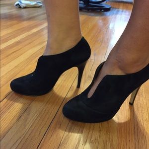 Banana Republic suede heels