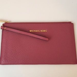 AUTHENTIC Michael Michael Kors Large Wrislet