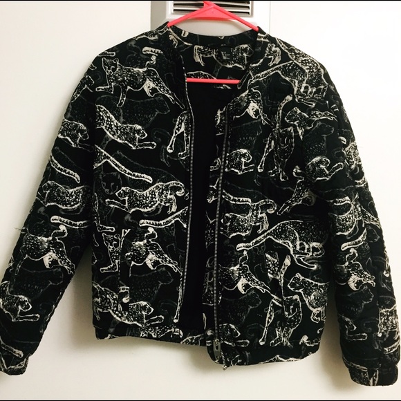 H&M Black cheetah leopard bomber jacket size 4