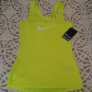 XS Nike Pro Tank NWT in Volt