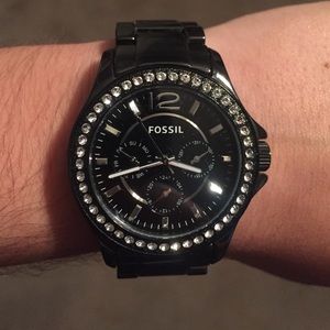 Black stainless steel Fossil watch