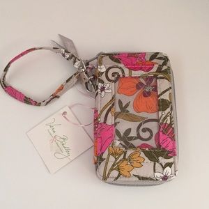 AUTHENTIC Vera Bradley Wrislet
