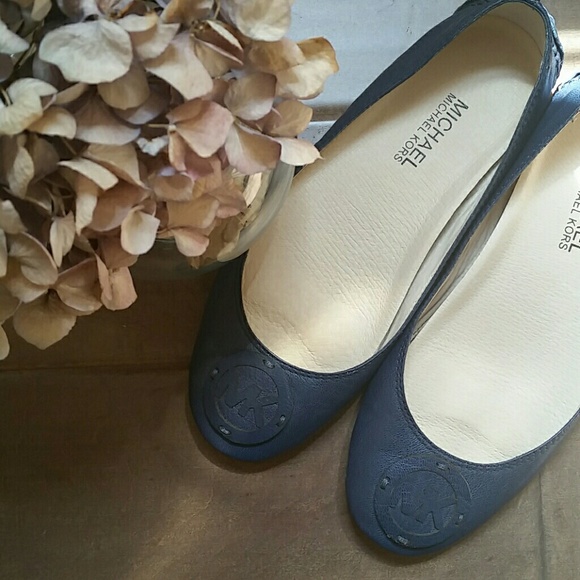 Michael Kors Fulton Logo leather flat