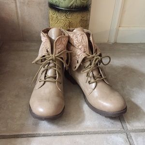 Rock & Candy - Spraypaint Lace Up Combat Boot