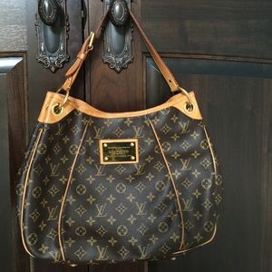 Louis Vuitton Monogram Galliera PM bag