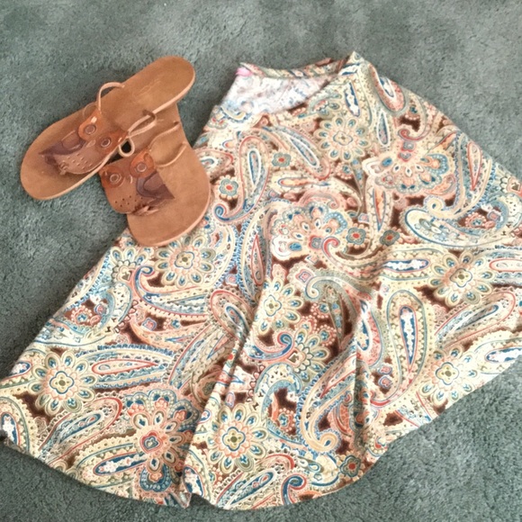 Poncho-type Top with Sleeves