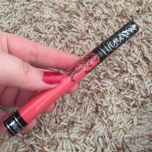 Kat Von D Everlasting Liquid Lipstick in Jeffree