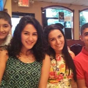 Meet your Posher, Eleonora