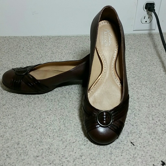 Clarks Artisan Collection small heeled shoes