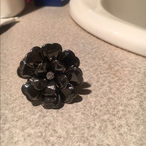 Black flower ring