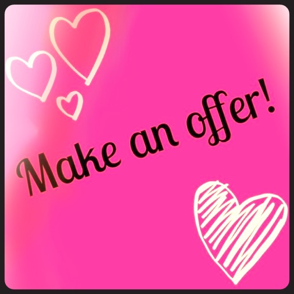 💓Will consider all reasonable offers!! 💓