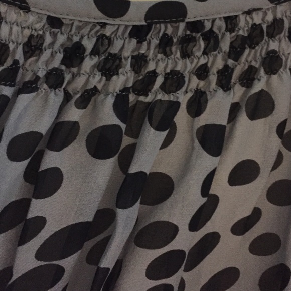 BEAUTIFUL SILK BLOUSE gray with black dots - Picture 2 of 3