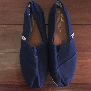 Navy Canvas Toms