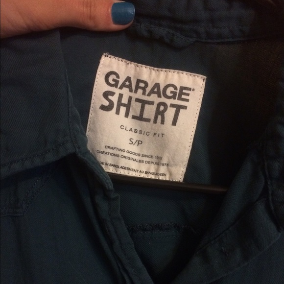 GARAGE button up - Picture 3 of 3