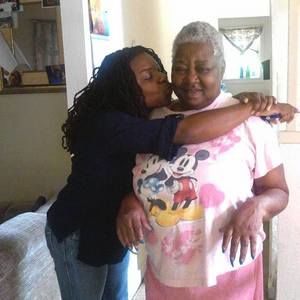 Meet your Posher, Denise