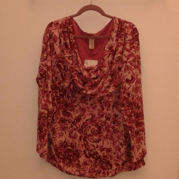 Long Sleeved Mesh Knit Top