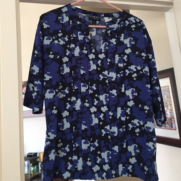 Banana Republic Top - Picture 1 of 4