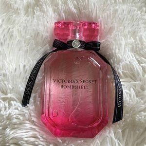 Victoria's Secret Bombshell perfume