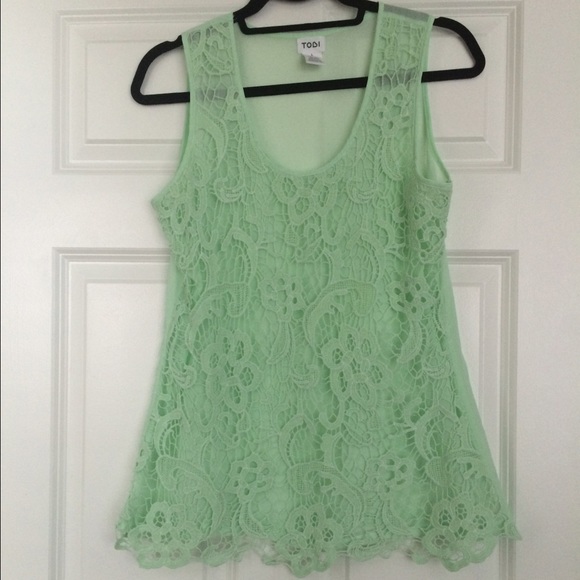 Lace front mint green top
