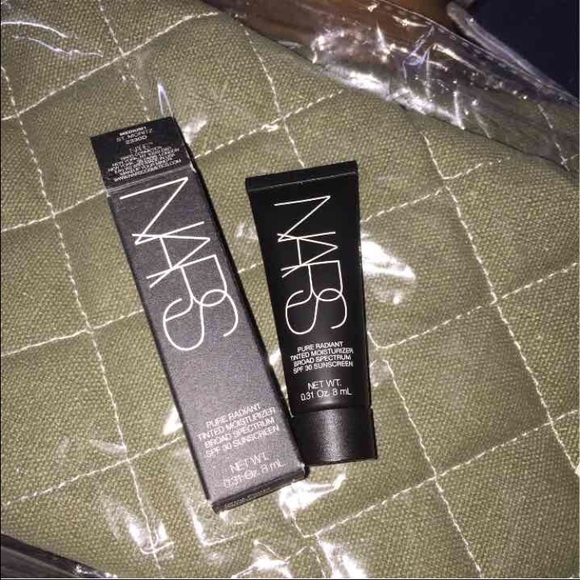 Nars moisturizer
