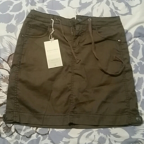 New Sonoma women's Skort  size 4