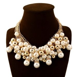 Gold and Pearl Necklace