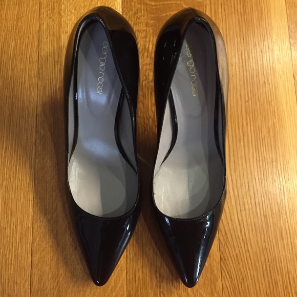 SOLD Sergio Rossi Godiva Pumps