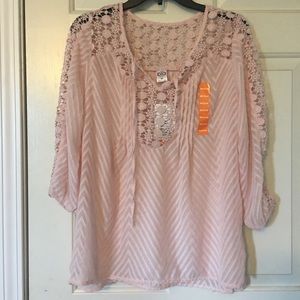 🚫SOLD 🚫 Baby pink blouse 🎀