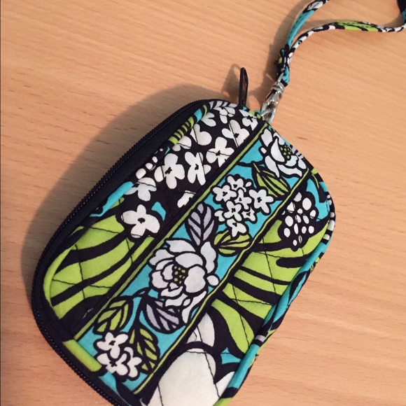 Vera Bradley Island Blooms Wristlet Retired