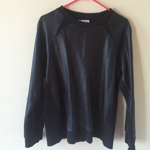 Oak leather sweatshirt