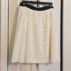 Never worn!  Loft skirt 12P -ivory lace overlay