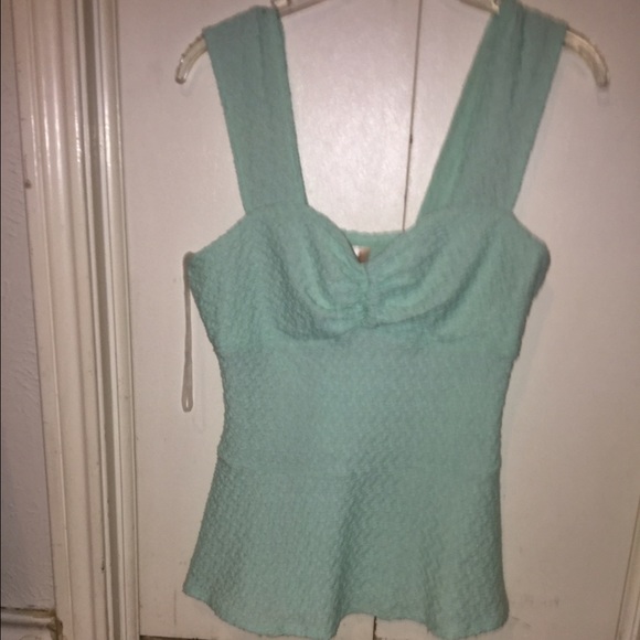 No boundaries top - Picture 1 of 4