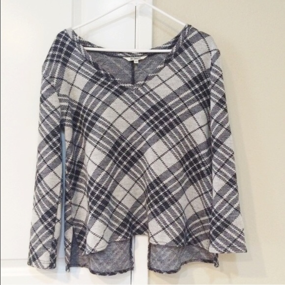 NWOT BB Dakota Plaid Sweater