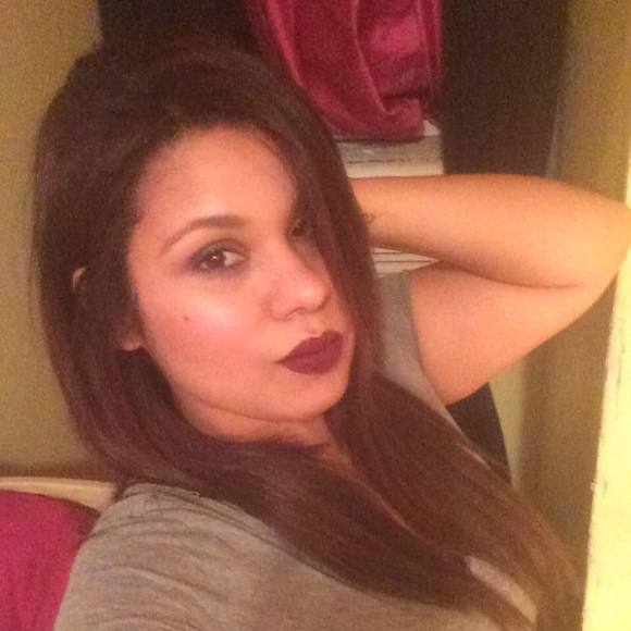 Meet your Posher, Vianca - Picture 1 of 1