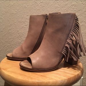 Very Volatile Bootie