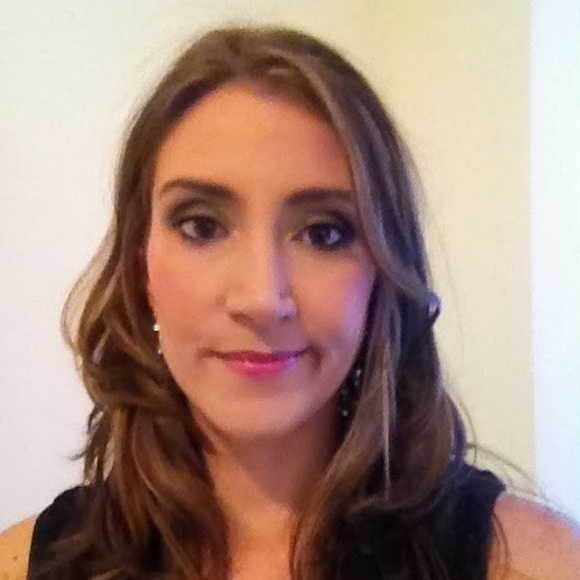 Meet your Posher, Lydia - Picture 1 of 1