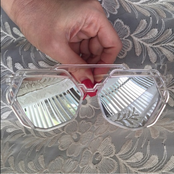 Accessories - ⚔️Heptagon Silver Mirror Lens Sunglasses