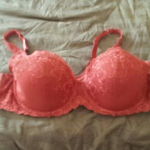 Ambrielle Woman bra 42C