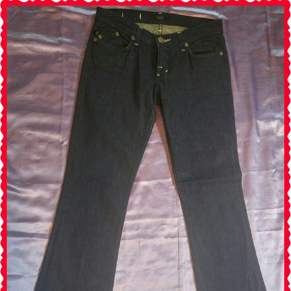 NWOT: Dark wash Rock & Republic Kurt stretch jeans