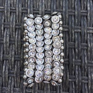 Fun jeweled stretch bracelet in silver