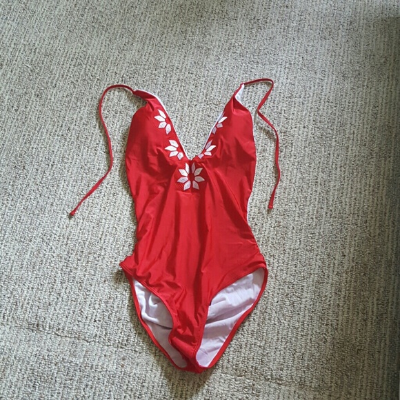 Gorgeous v-neck one piece embroidered swimsuiy